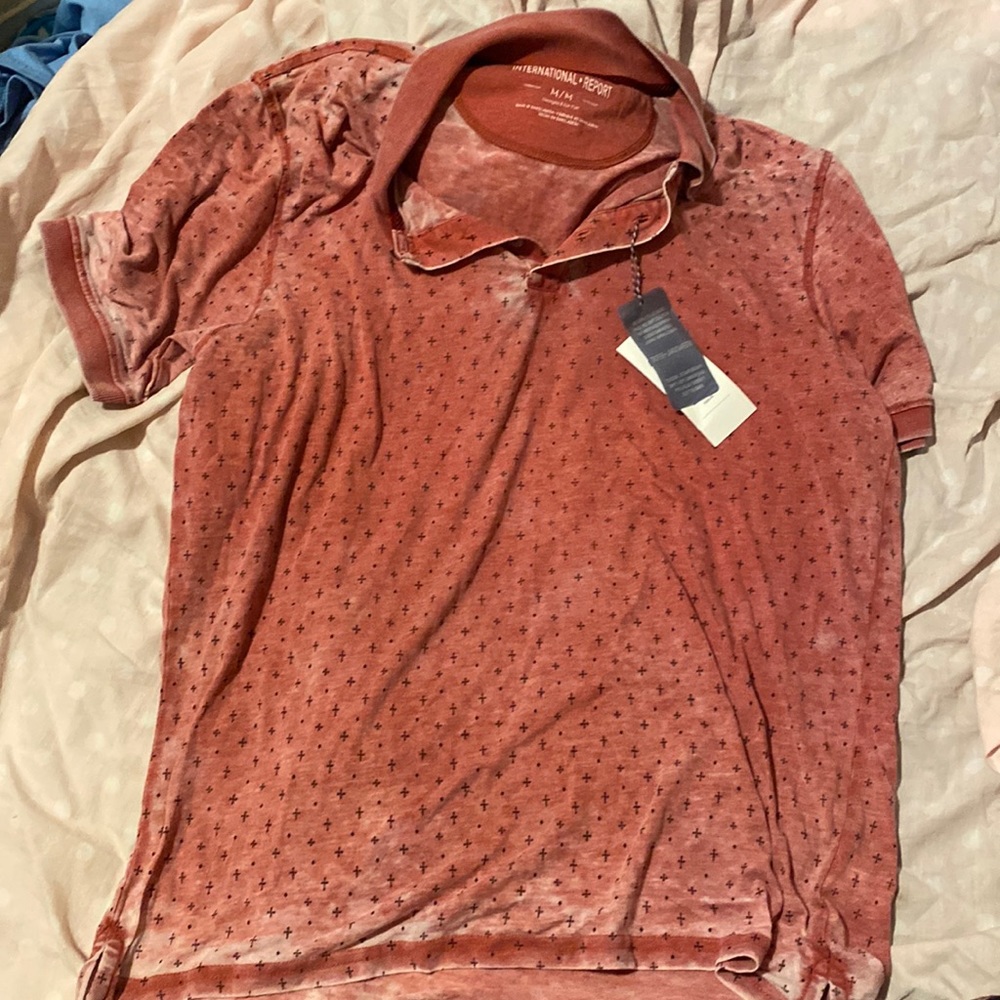 2 shirts one pink and one grey